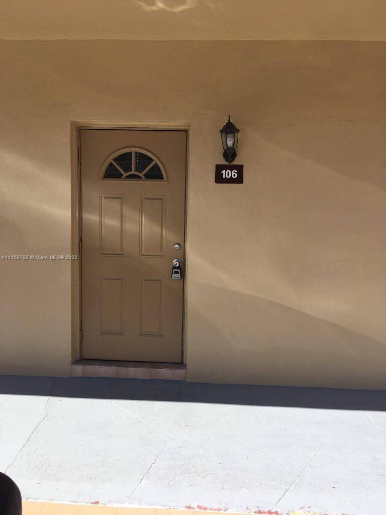 Lauderdale Lakes, FL 33313,5021 W Oakland Park Blvd #106