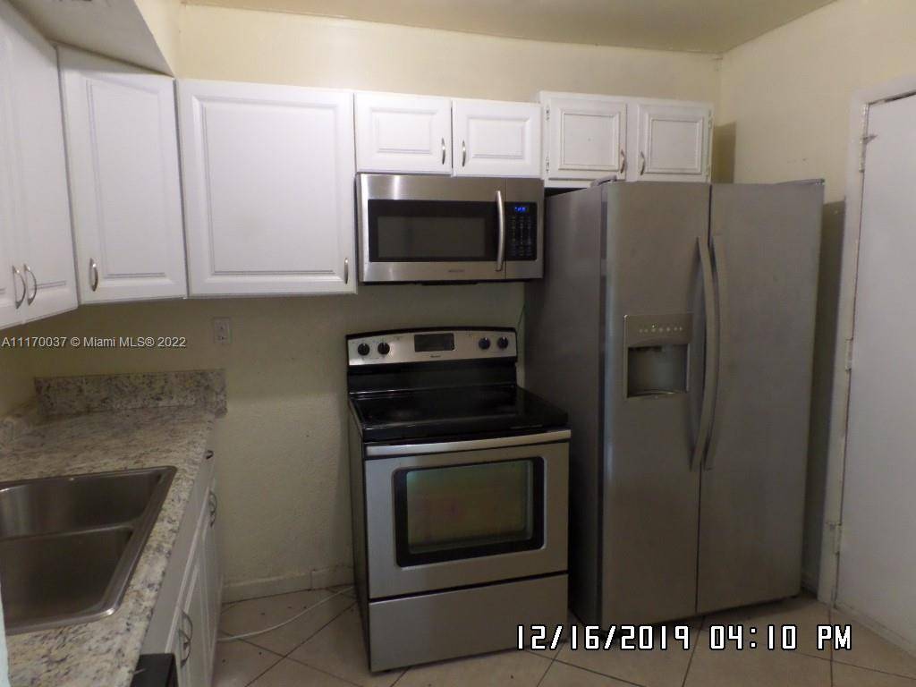 Lauderdale Lakes, FL 33311,3600 NW 21st St #107