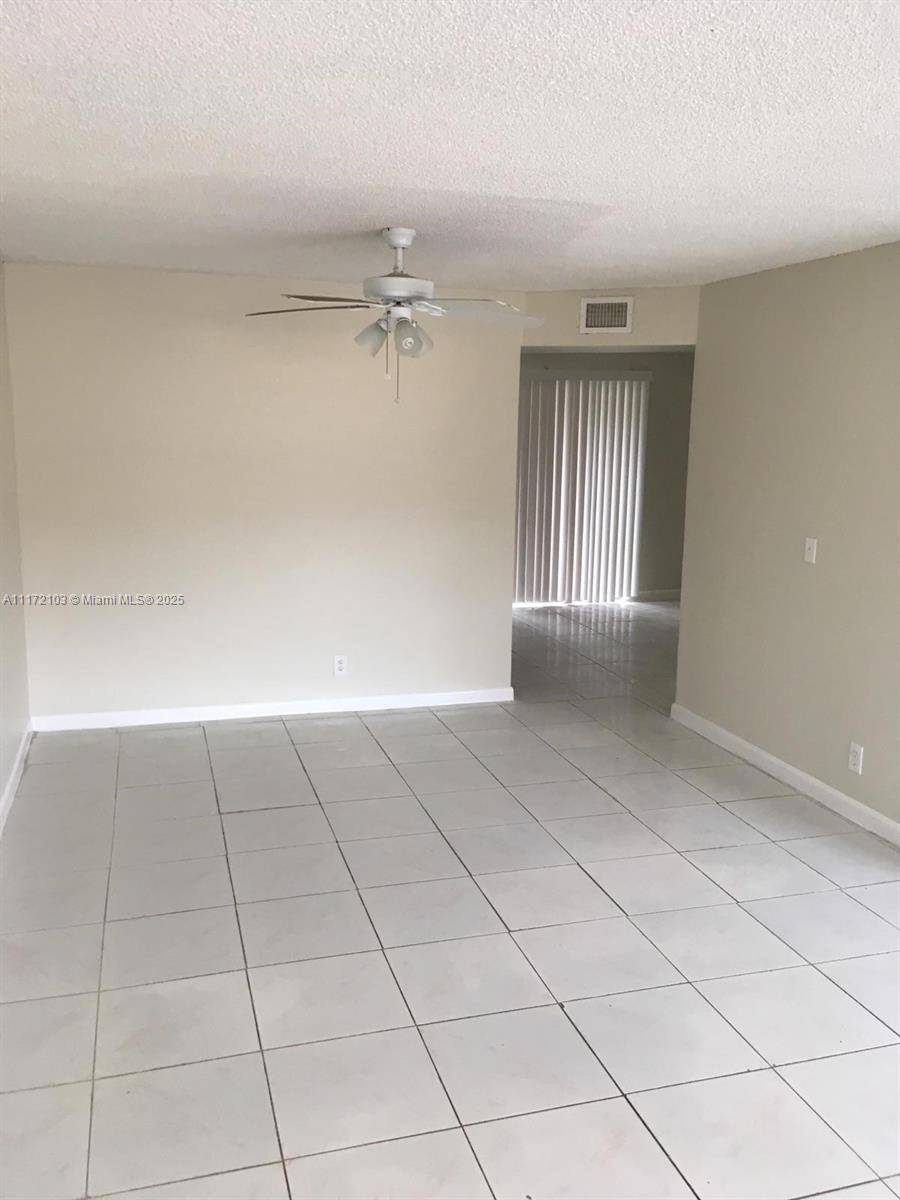 Sunrise, FL 33313,5962 NW 29th Pl #112