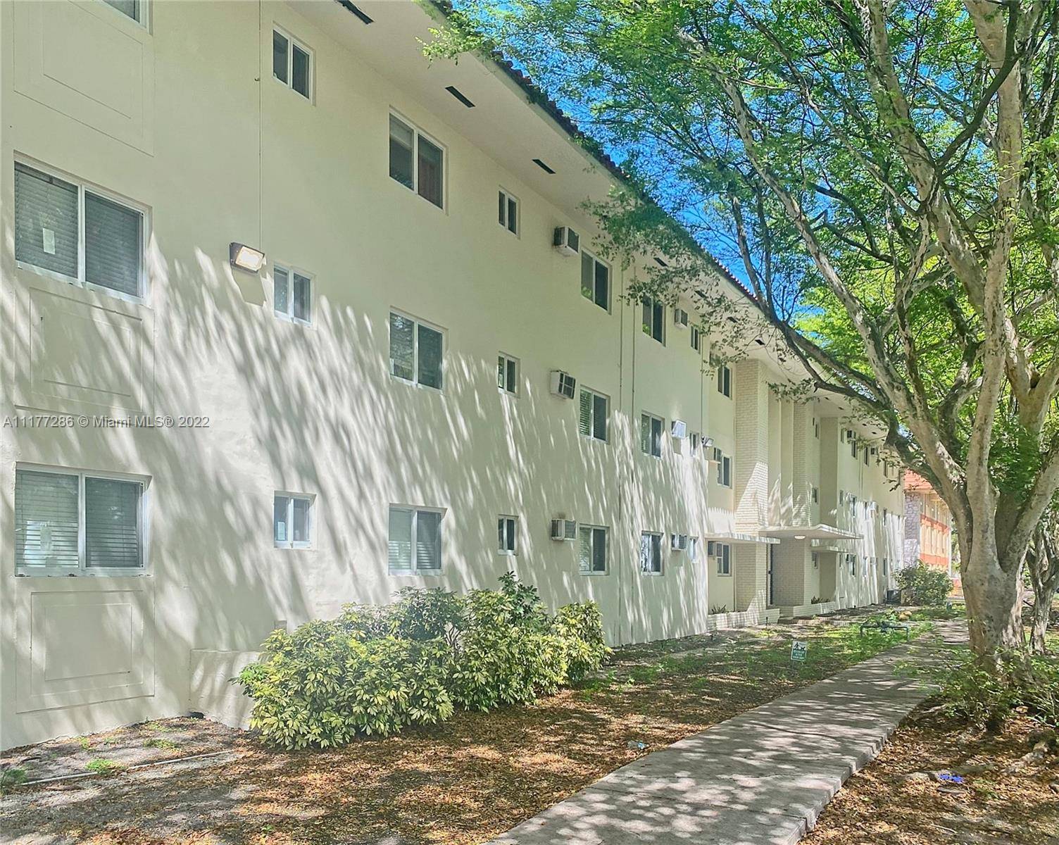 Coral Gables, FL 33134,1014 Salzedo St #300