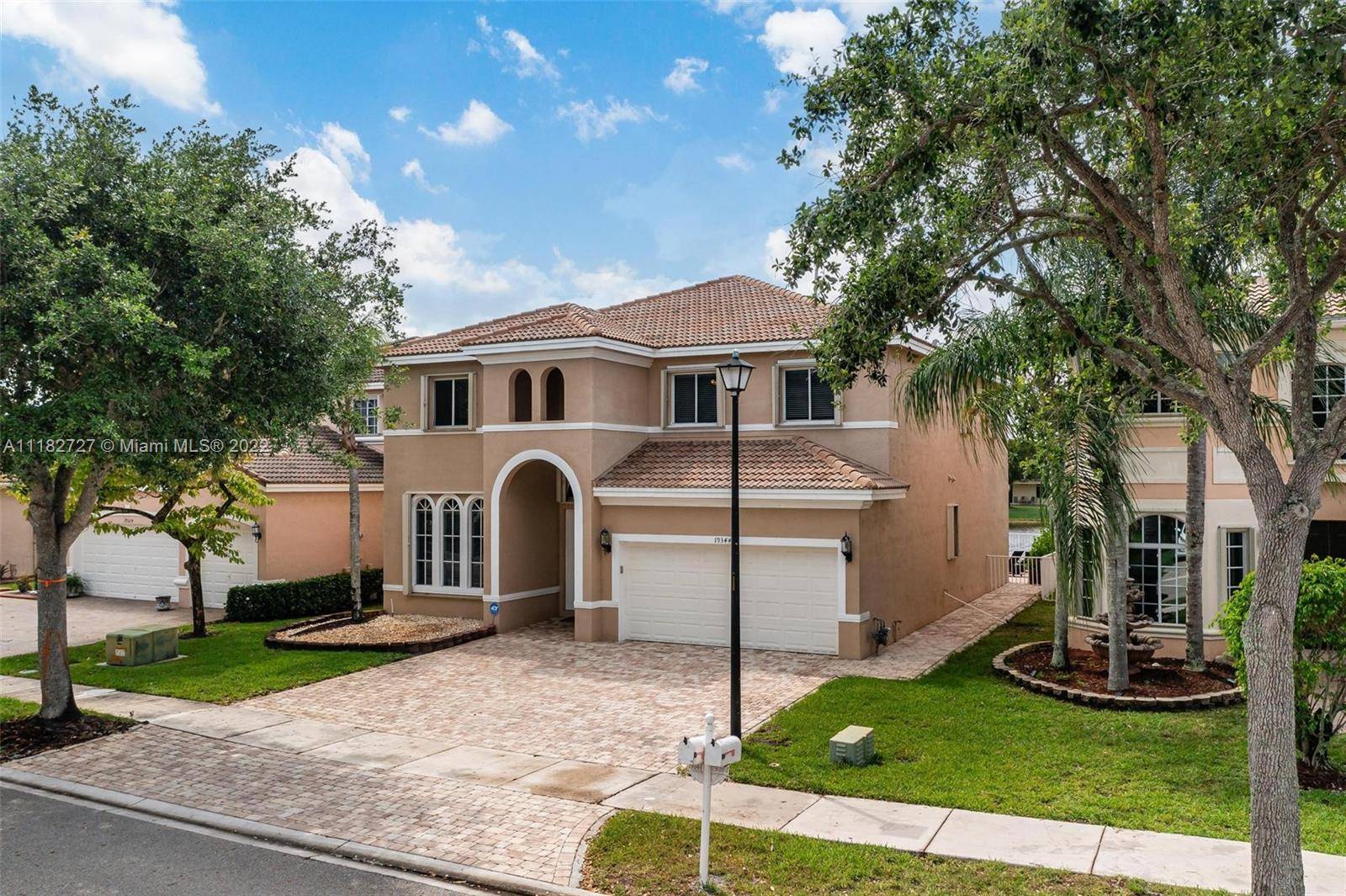 Pembroke Pines, FL 33332,19344 SW 60th Ct