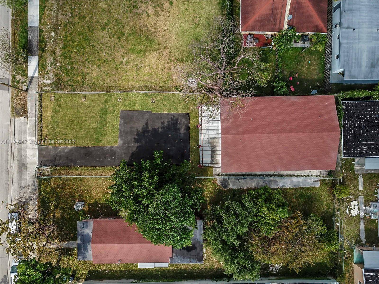 Hallandale Beach, FL 33009,112 NW 10th St