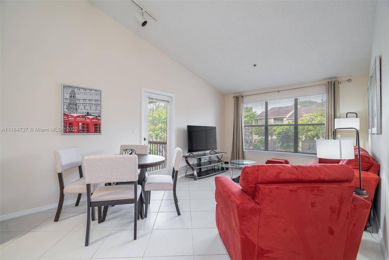 Boynton Beach, FL 33426,2317 N Congress Ave #21