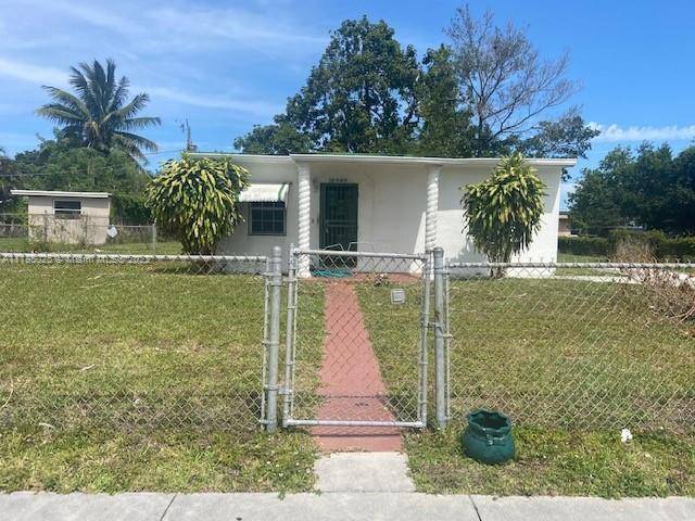 Miami Gardens, FL 33054,16425 NW 23rd Ct