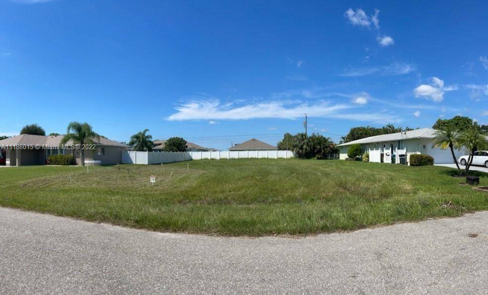 Cape Coral, FL 33904,3020 SE 8th Place