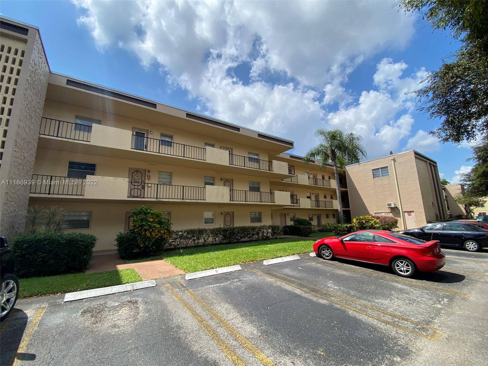 Hollywood, FL 33024,100 Ashbury Rd #302