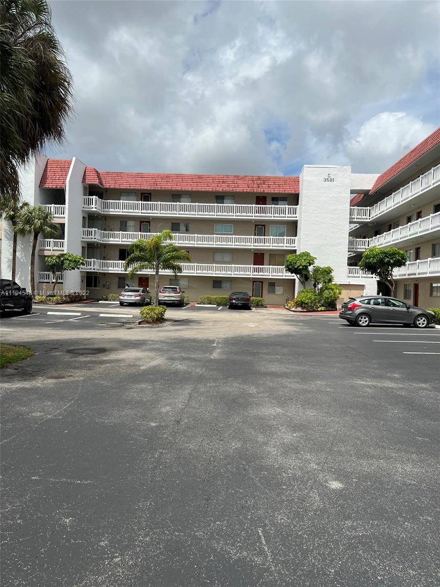 Lauderhill, FL 33319,Address not disclosed