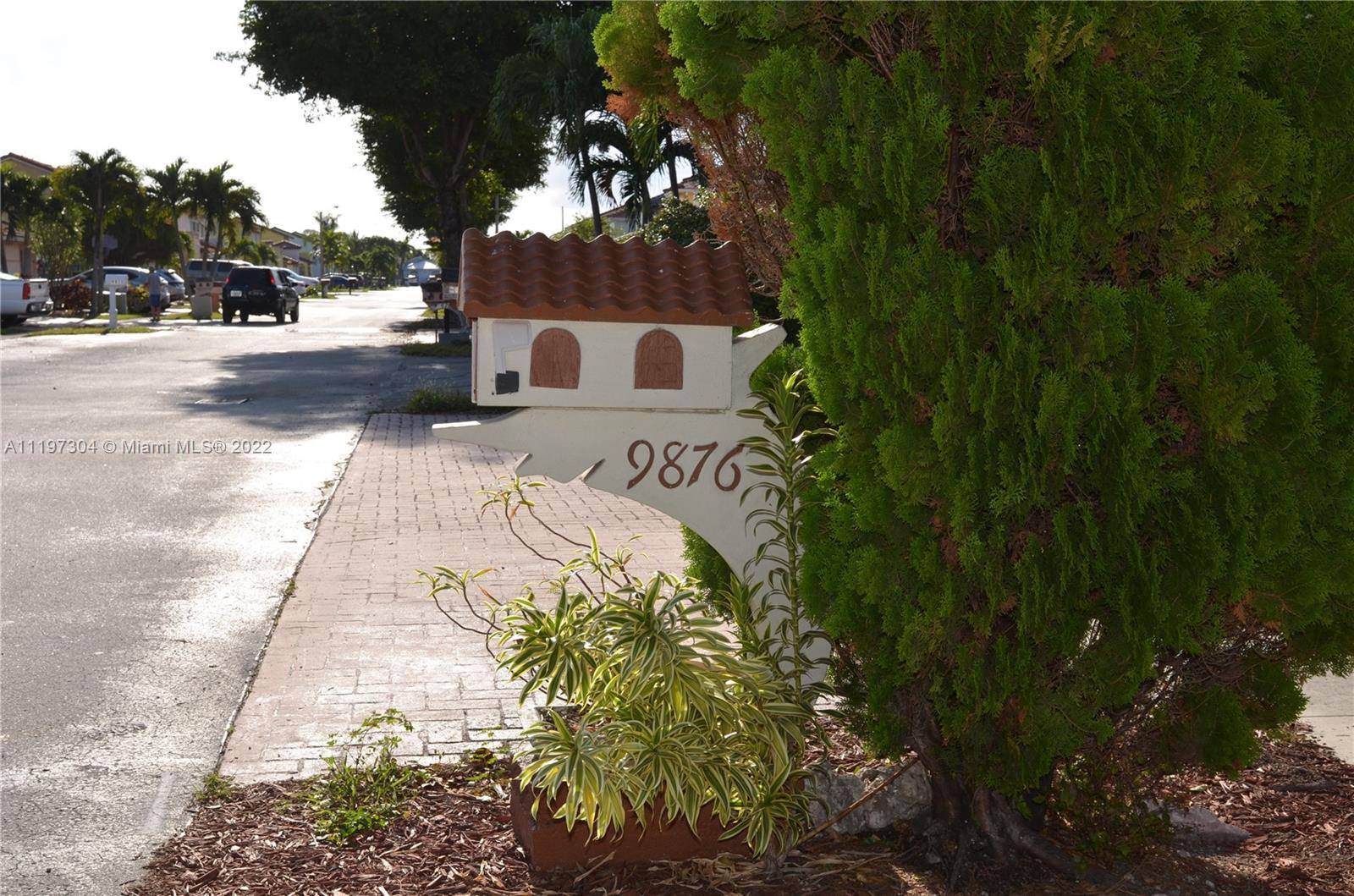 Hialeah Gardens, FL 33018,9876 NW 122nd Ter