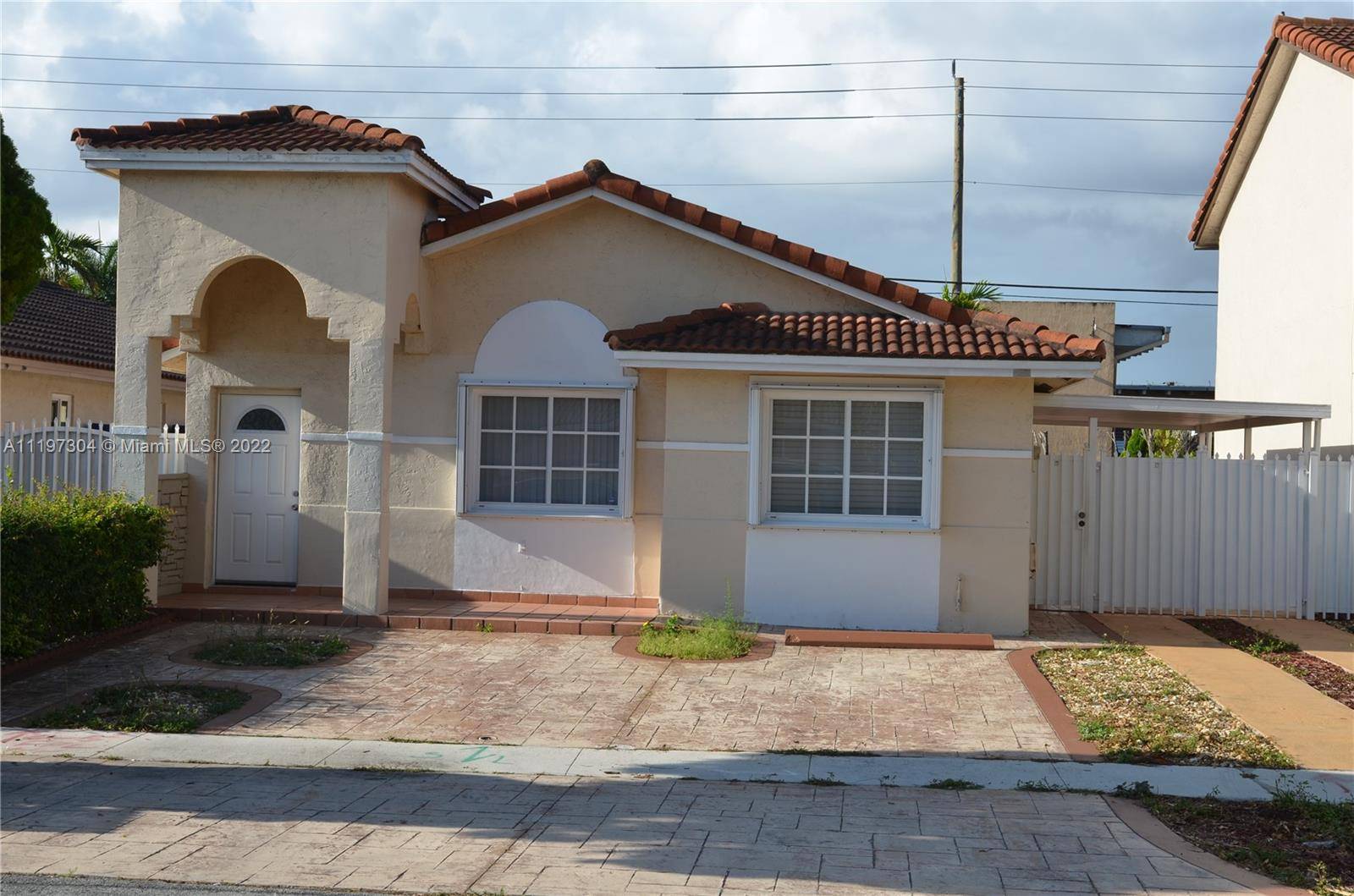 Hialeah Gardens, FL 33018,9876 NW 122nd Ter