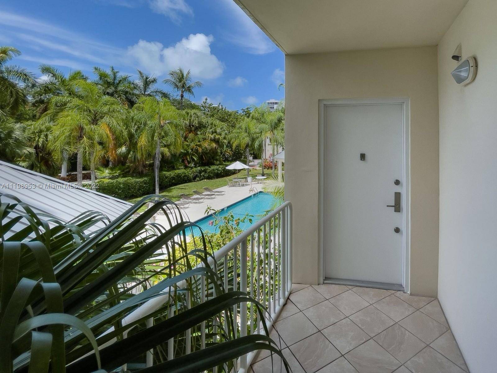 Key Biscayne, FL 33149,50 Ocean Lane Dr #101