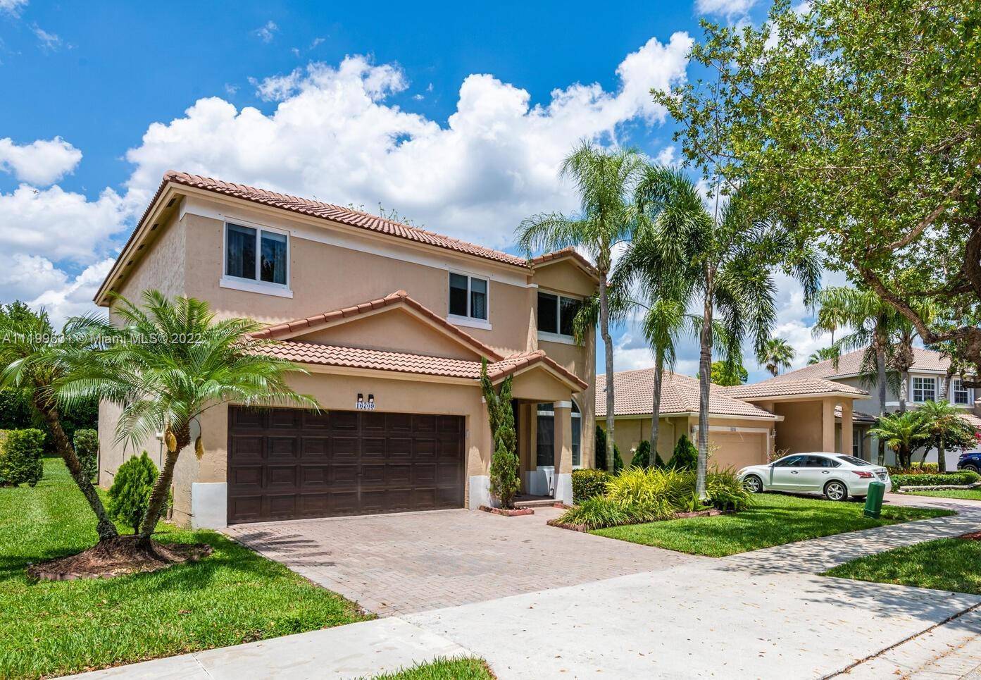 Weston, FL 33331,16709 Sapphire Spgs