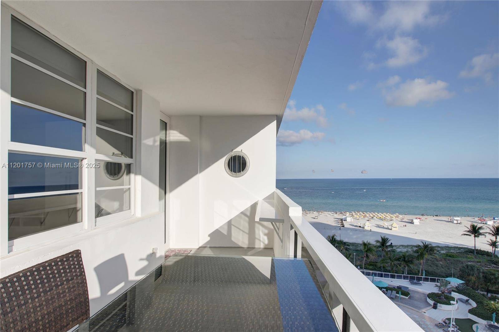 Miami Beach, FL 33139,100 Lincoln Rd #940
