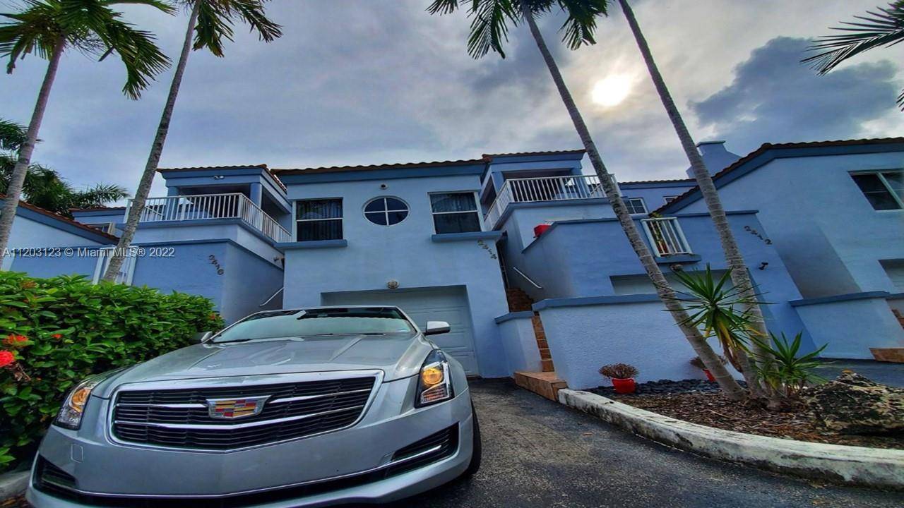 North Miami, FL 33181,2414 NE 135th St #2414