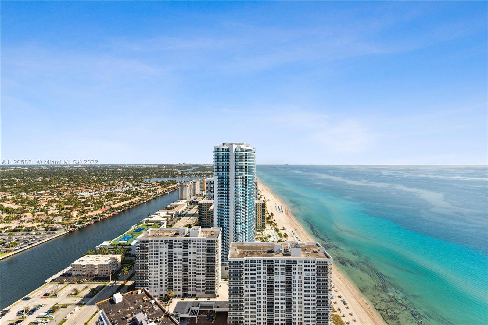 Hollywood, FL 33019,3101 S Ocean Dr #3807