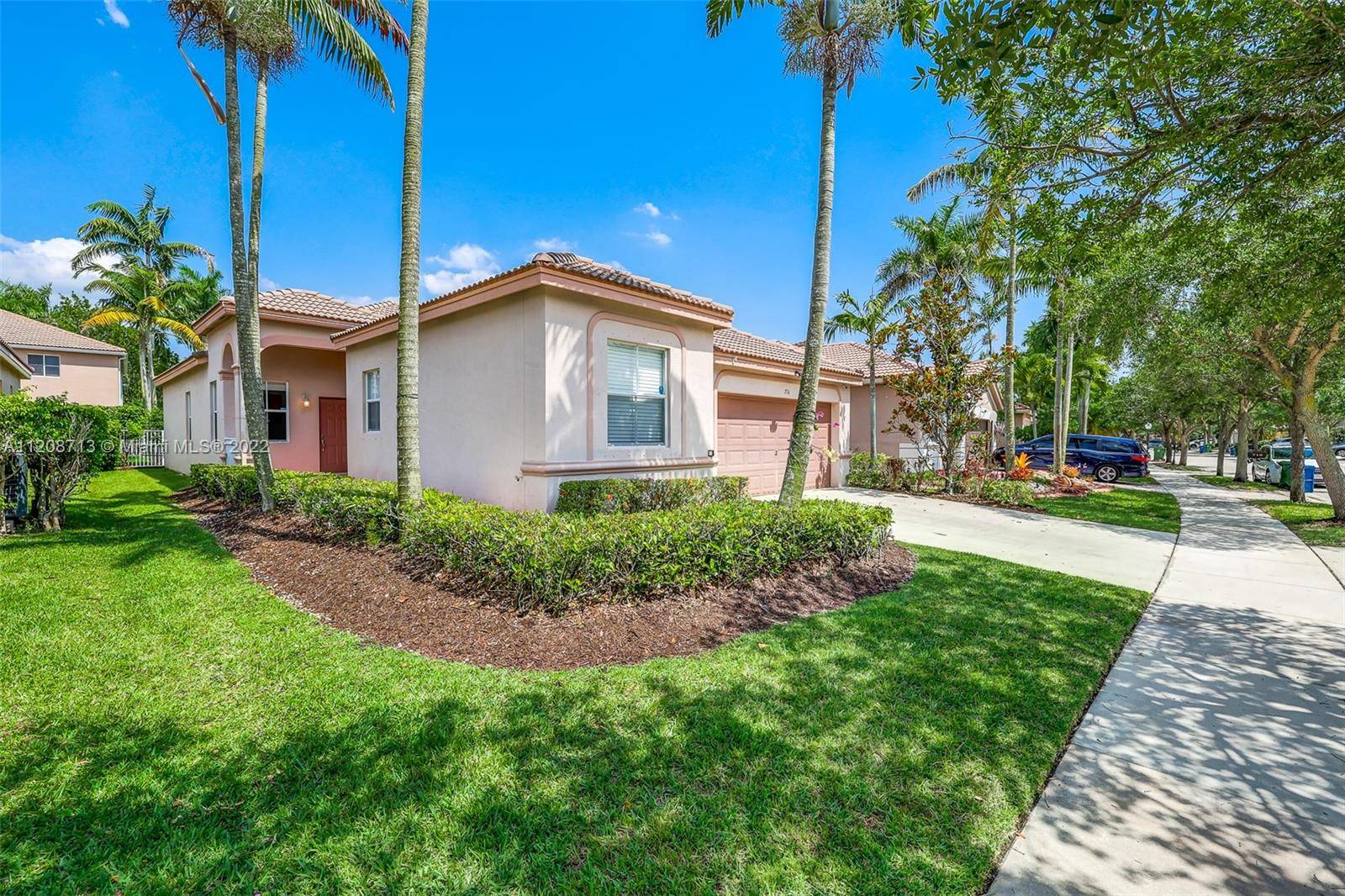 Weston, FL 33327,716 Conservation Dr