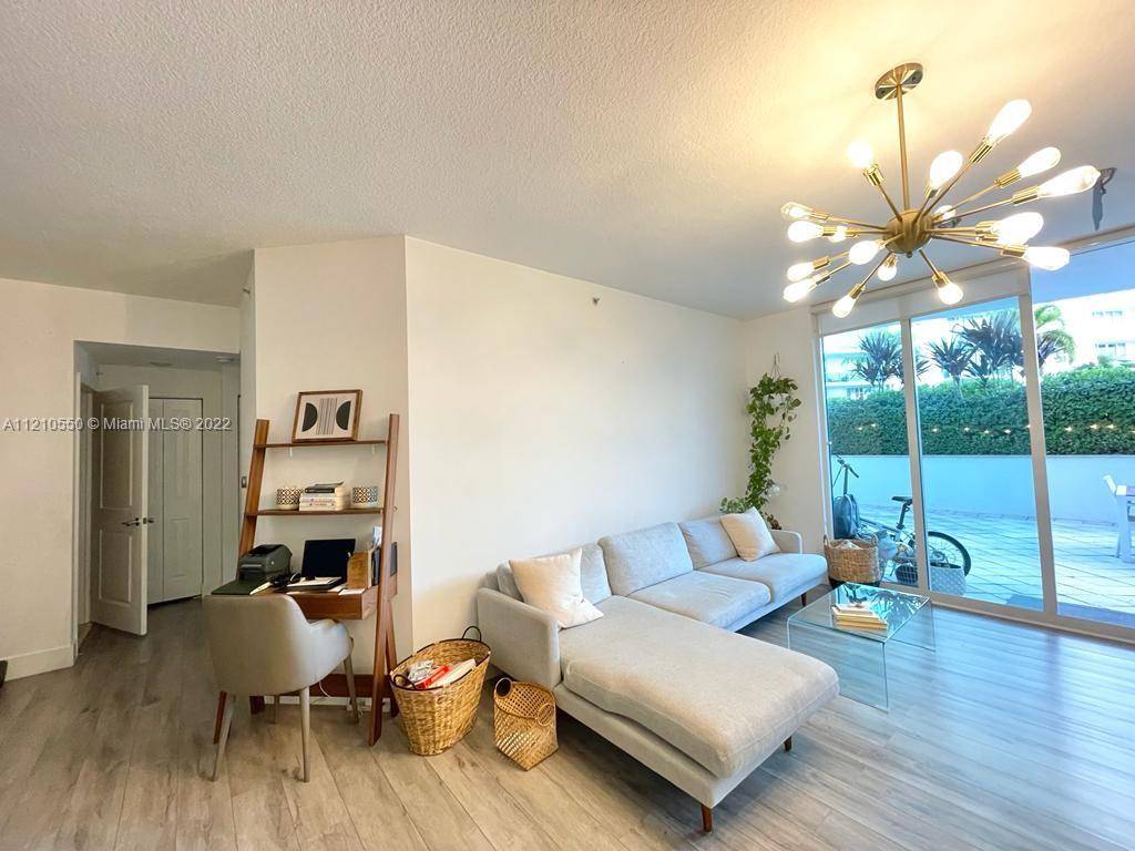 North Bay Village, FL 33141,7900 Harbor Island Dr #521