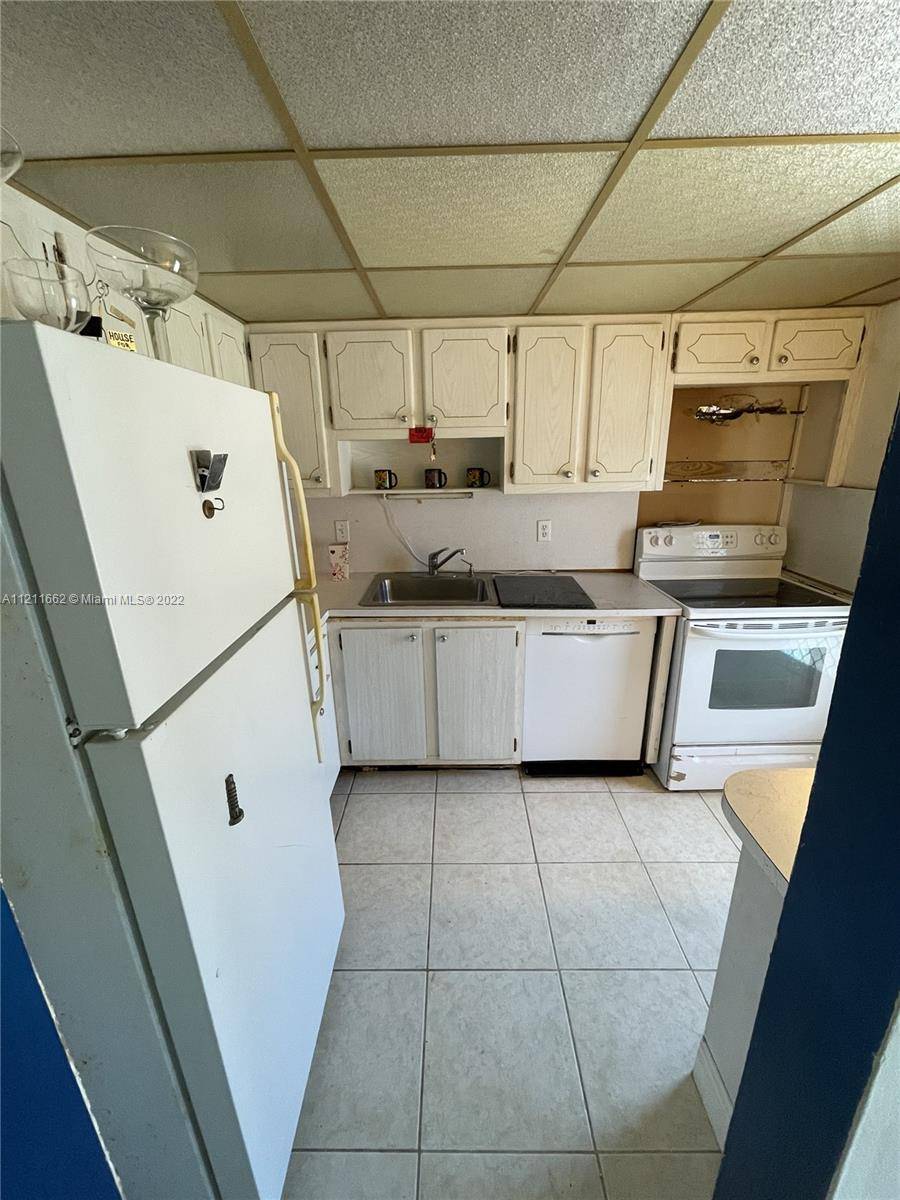 Deerfield Beach, FL 33441,400 SE 10th St #101