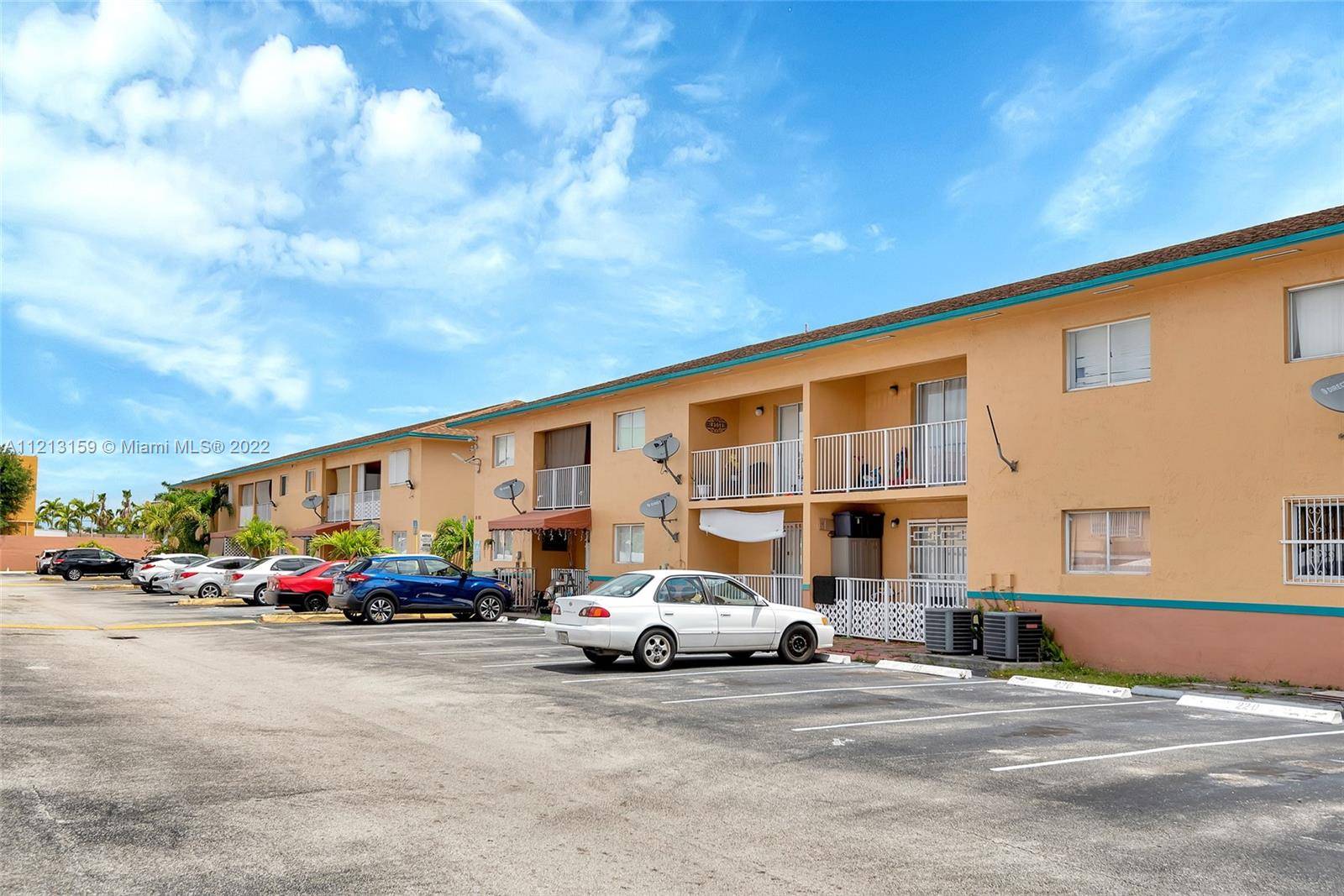 Hialeah, FL 33018,2985 W 80th St #109