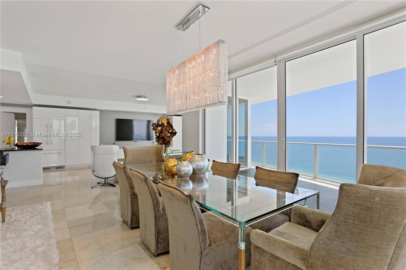 Hollywood, FL 33019,3951 S Ocean Dr #1601