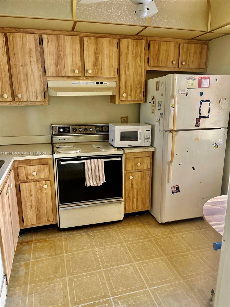 Sunrise, FL 33322,10434 Sunrise Lakes Blvd #101