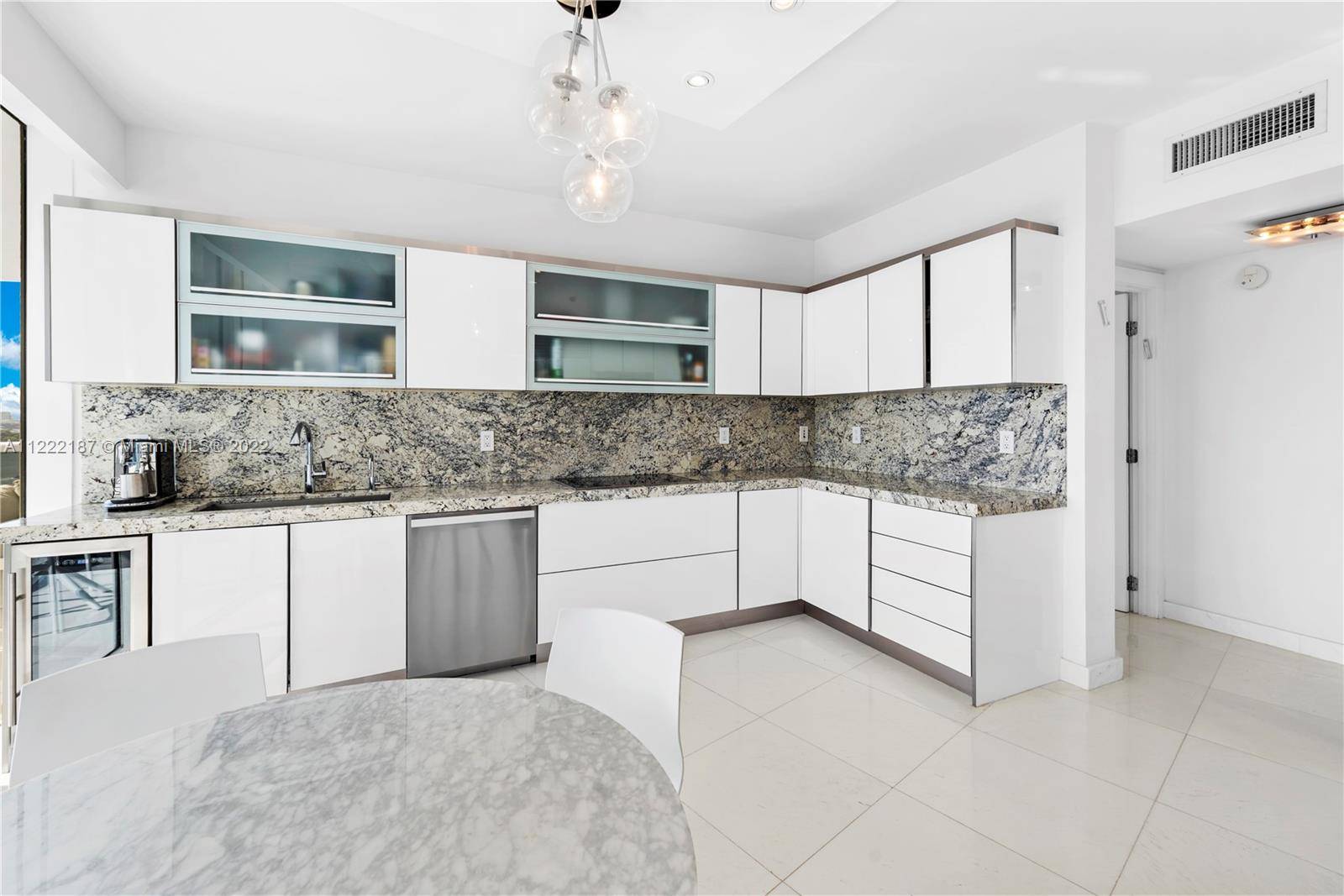 Miami Beach, FL 33139,400 Alton Rd #1201