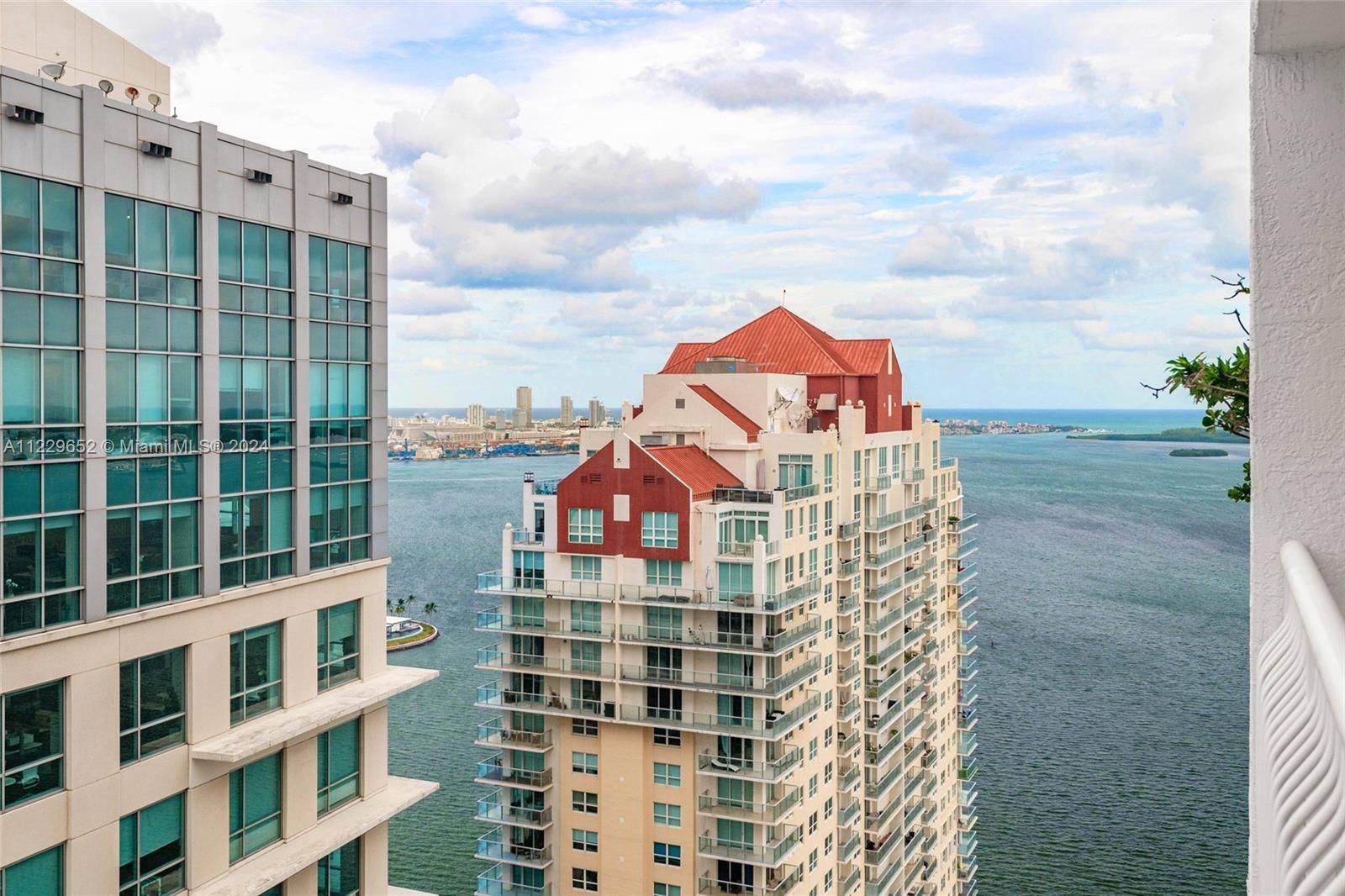 Miami, FL 33131,1200 Brickell Bay Dr #4114