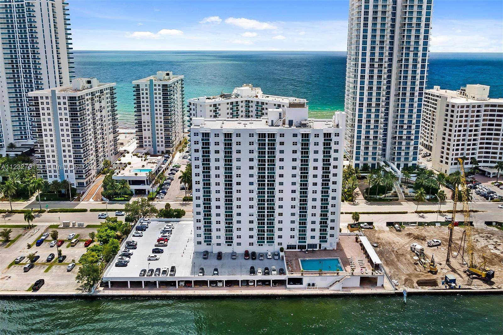 Hollywood, FL 33019,3000 S Ocean Dr #214