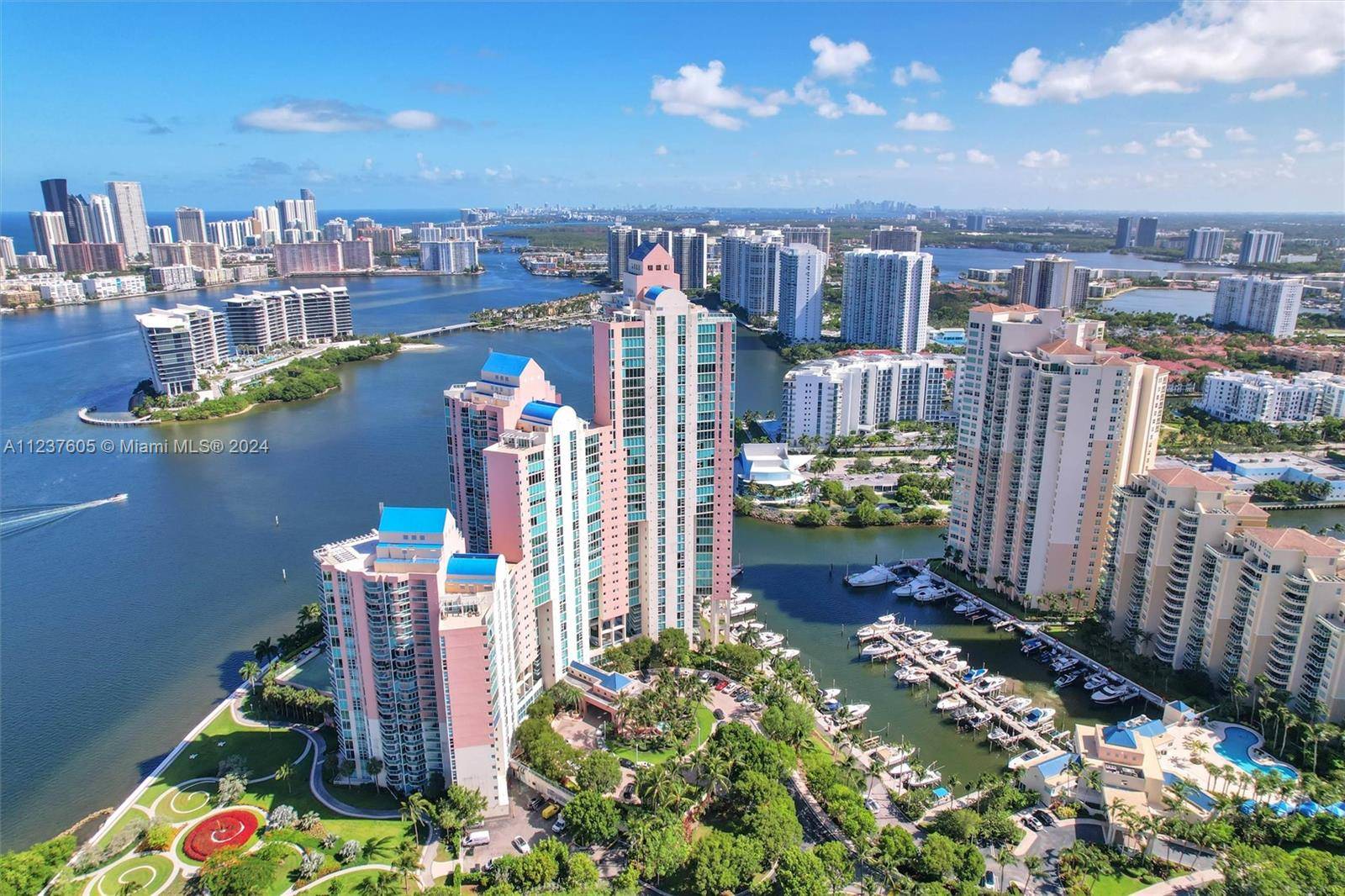 Aventura, FL 33180,3370 NE 190th St #203
