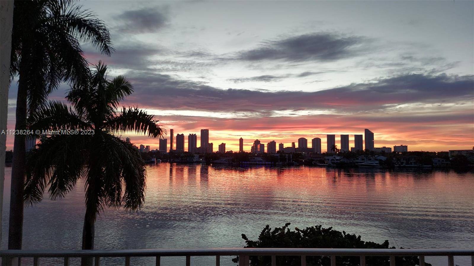 North Miami Beach, FL 33160,16558 NE 26th Ave #4D