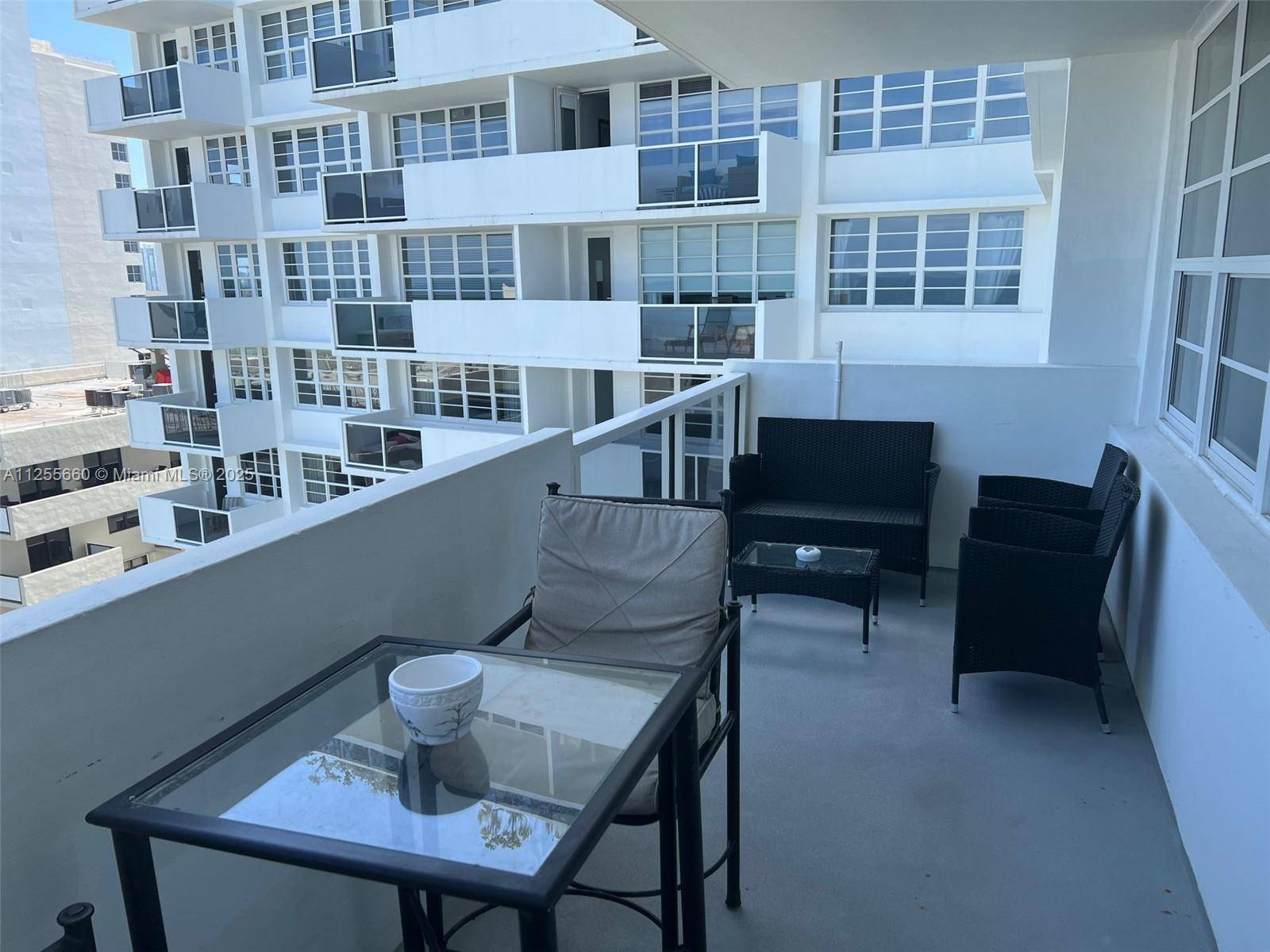 Miami Beach, FL 33139,100 Lincoln Rd #1228