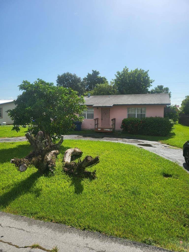 Belle Glade, FL 33430,961 SE 2nd St