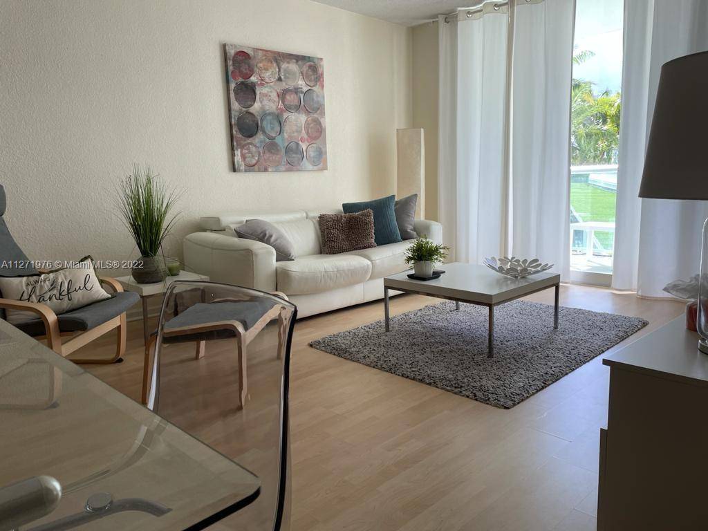 Hollywood, FL 33019,3901 S Ocean Dr #2R