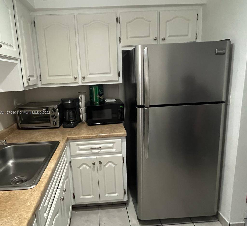 North Miami, FL 33161,13655 NE 10th Ave #103