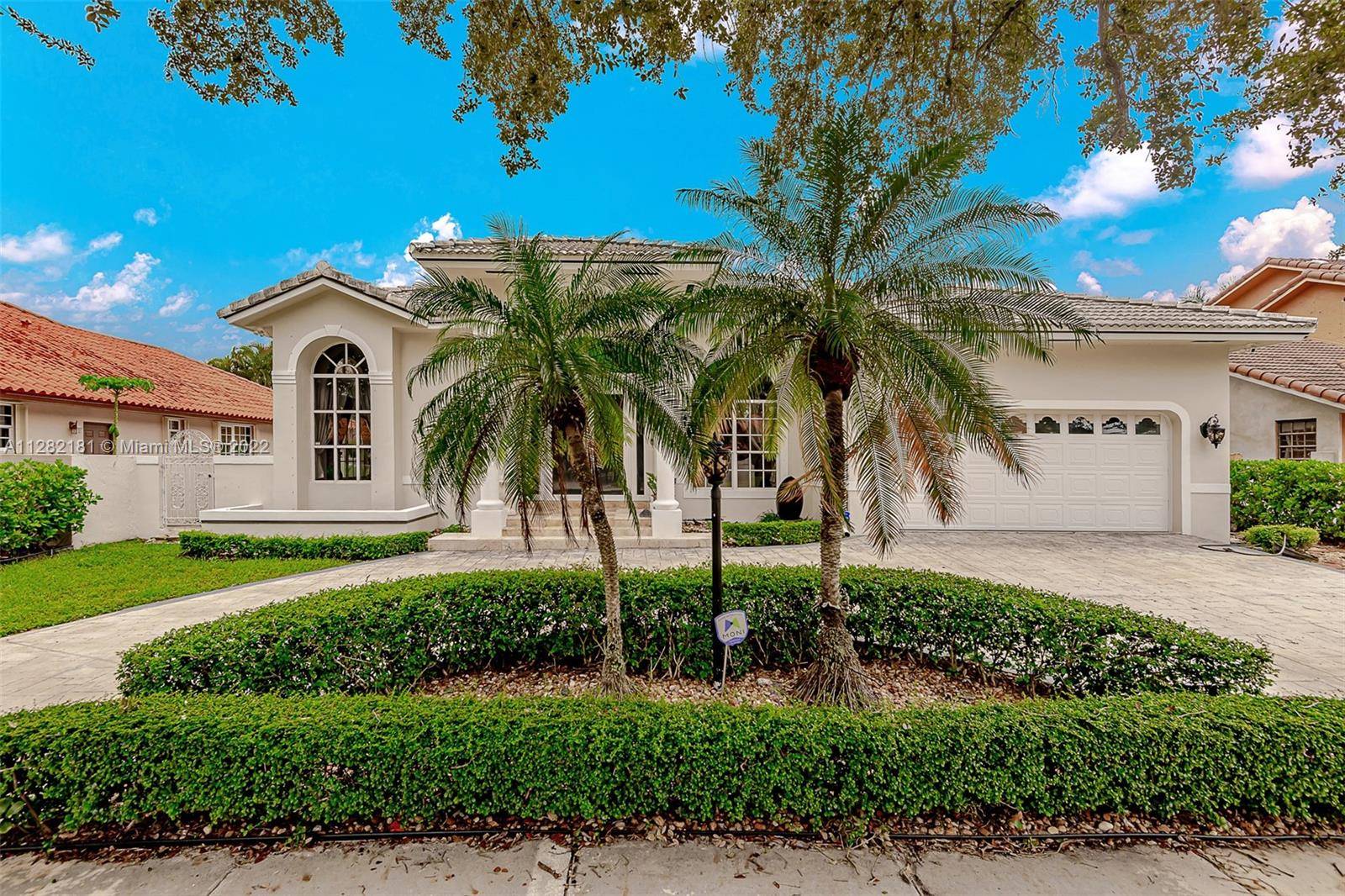 Miami Lakes, FL 33016,8232 NW 164th St