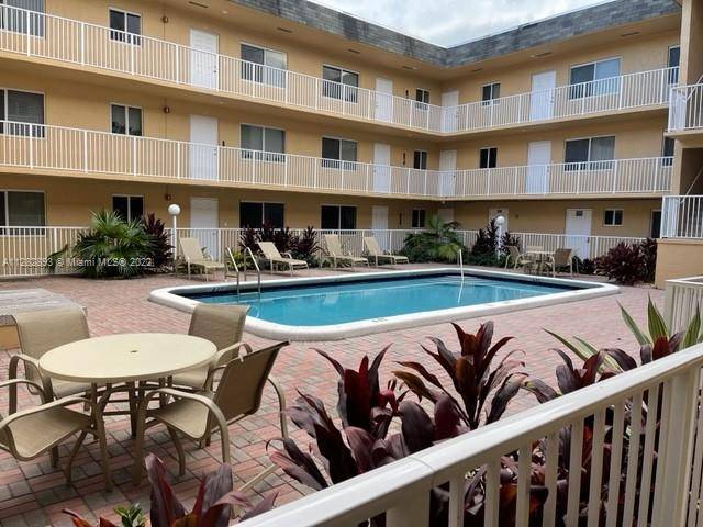 Pembroke Pines, FL 33024,7910 Taft St #101