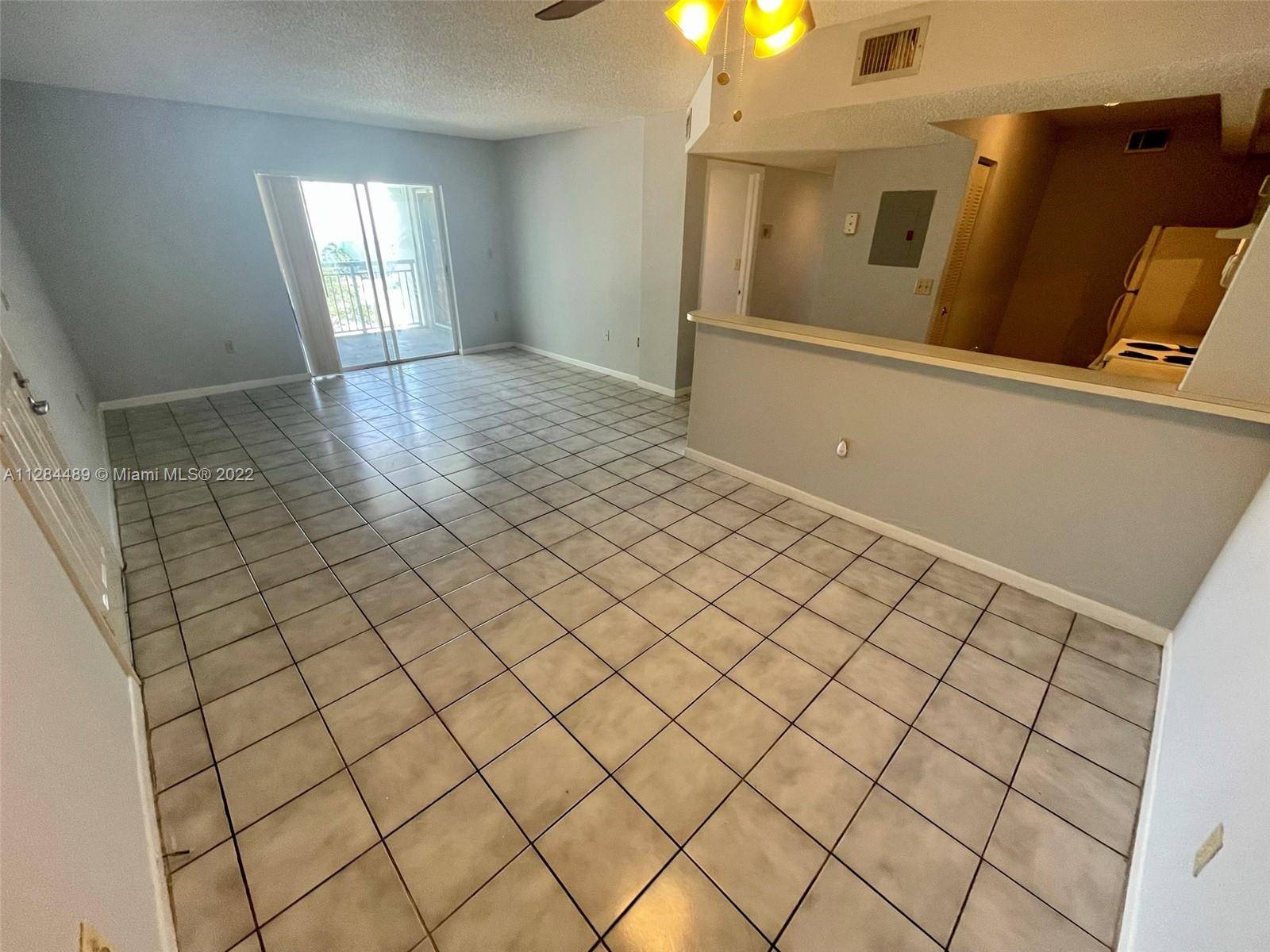 Cutler Bay, FL 33189,8660 SW 212th St #310