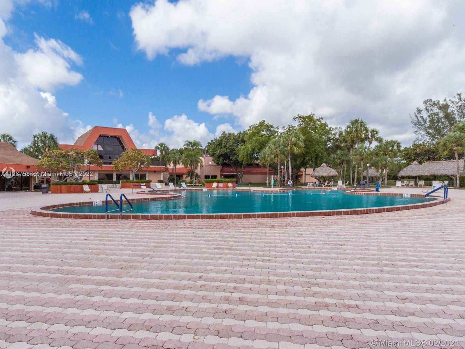 Margate, FL 33063,3041 Holiday Springs Blvd #202