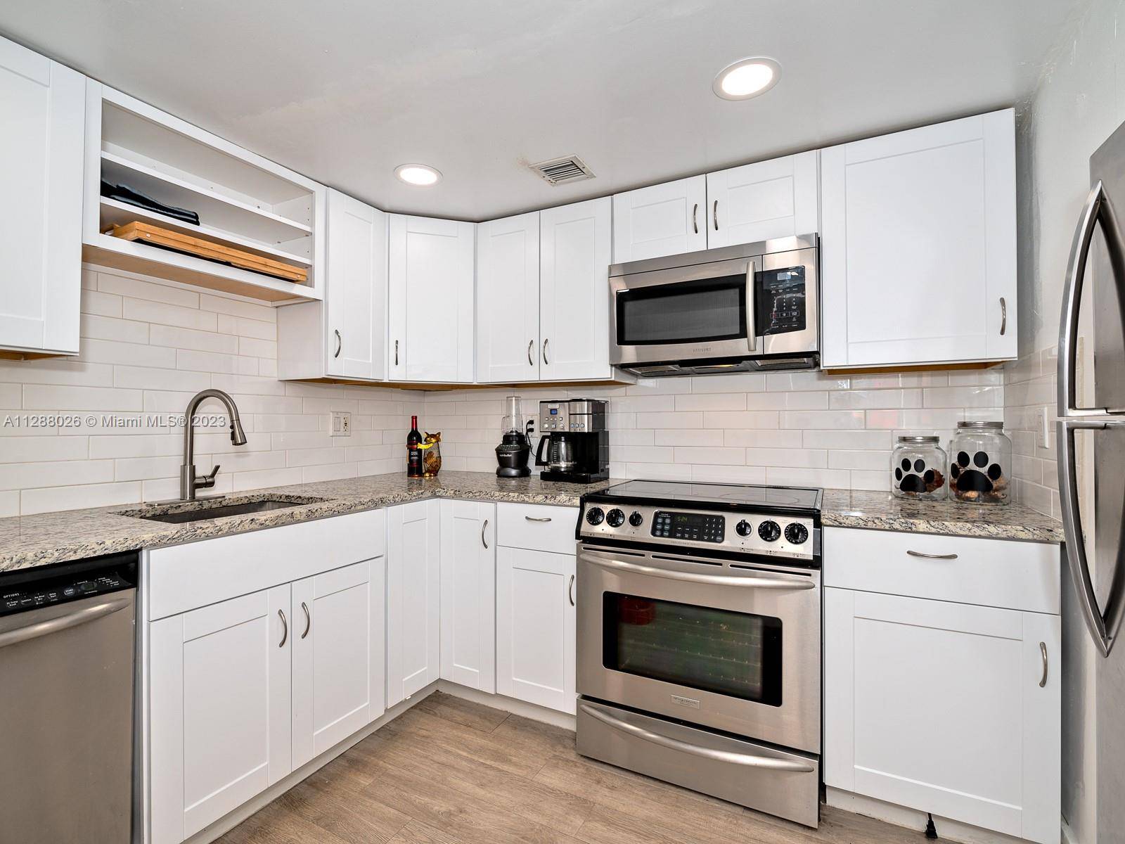 Lauderhill, FL 33319,7021 Environ Blvd #417