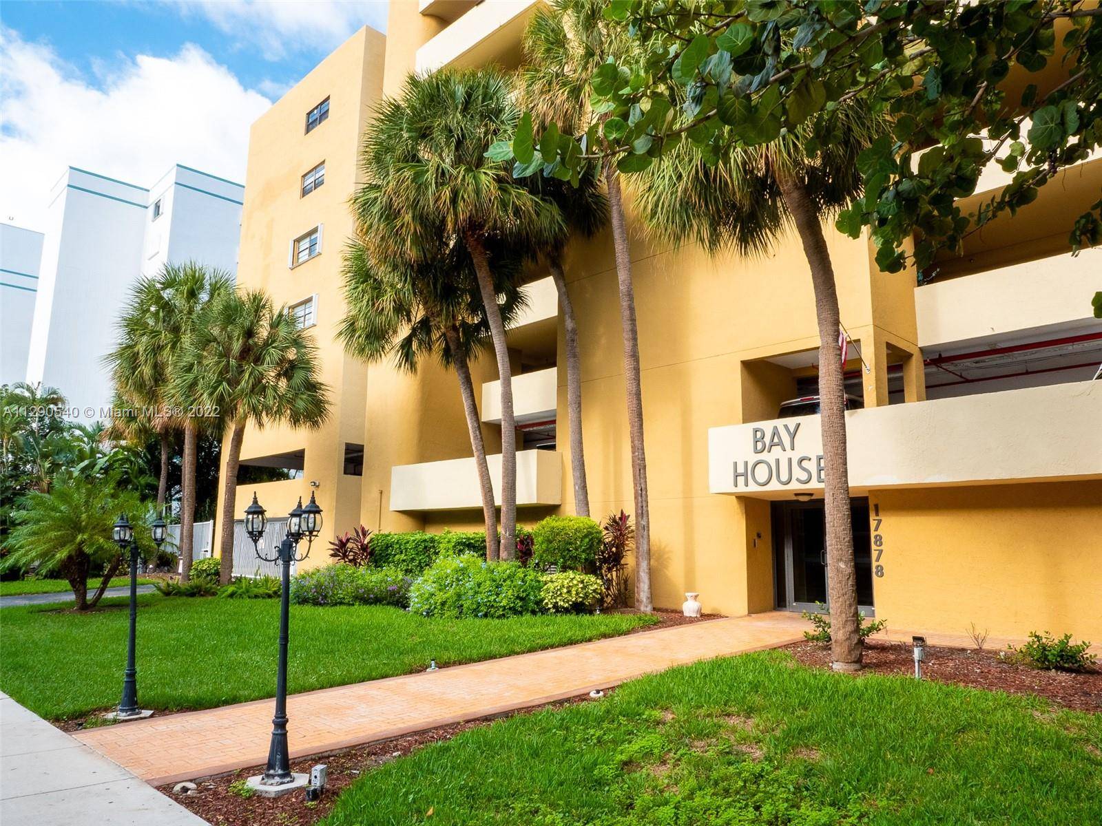 Sunny Isles Beach, FL 33160,17878 N Bay Rd #306