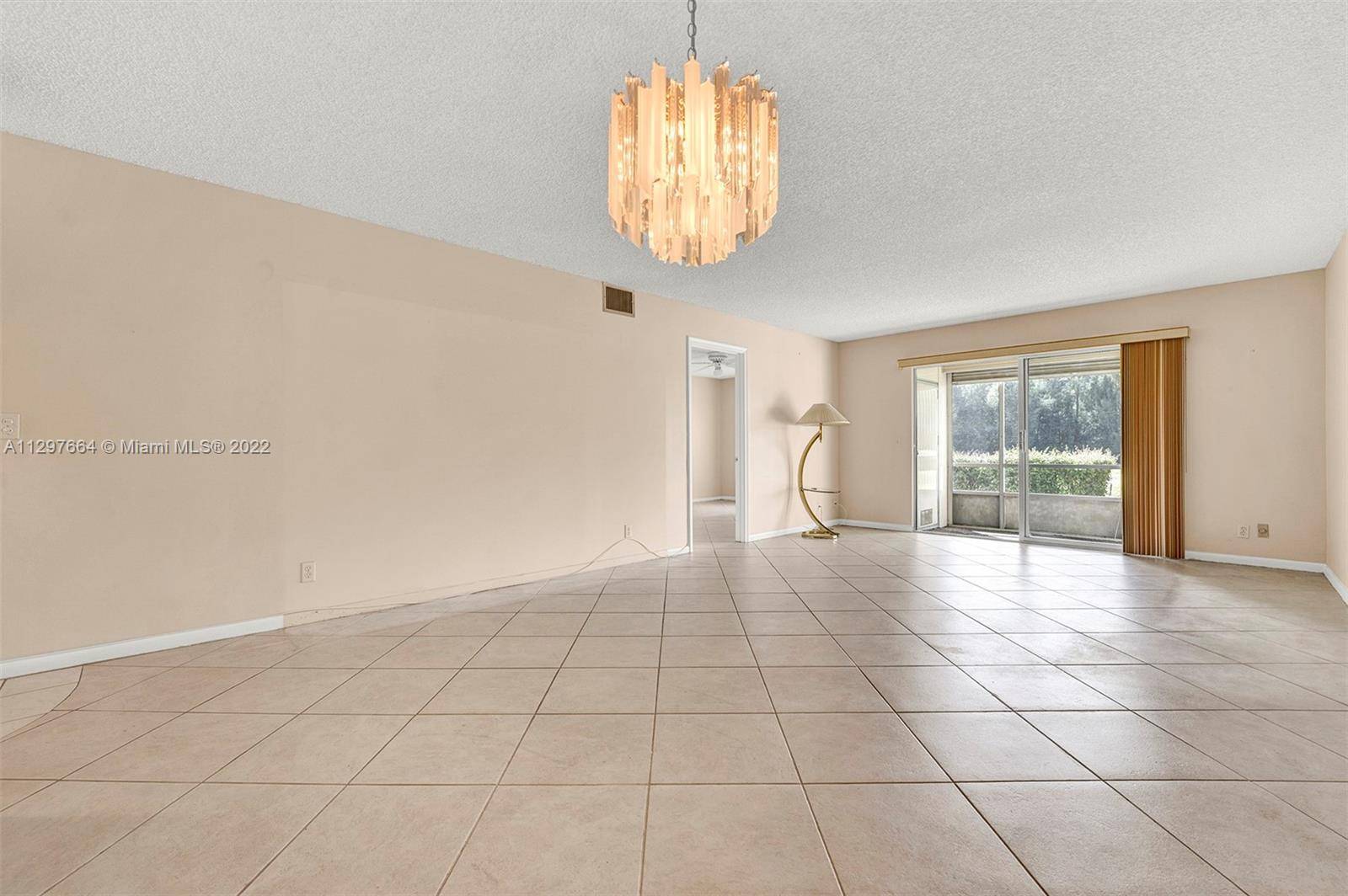 Pembroke Pines, FL 33027,900 SW 125th Way #107R