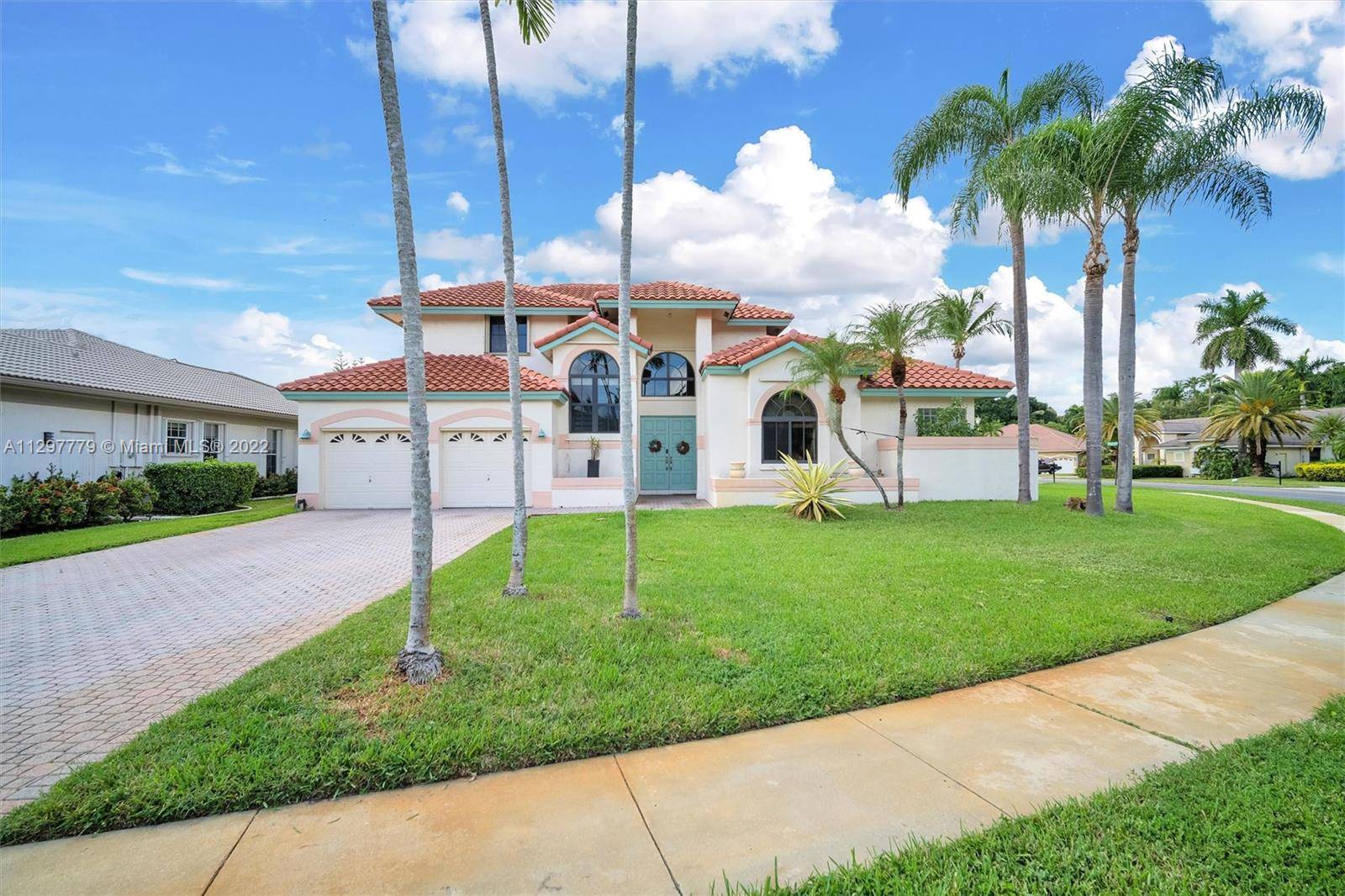 Pembroke Pines, FL 33027,500 E Cypress Pointe Dr E