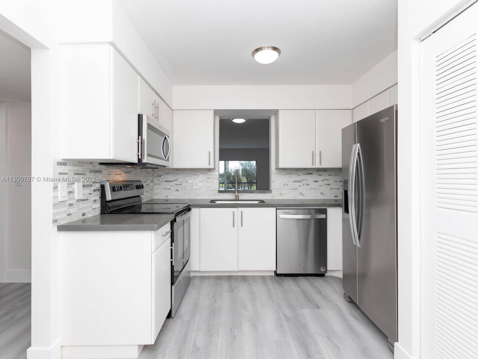 Delray Beach, FL 33446,6936 Huntington Ln #203