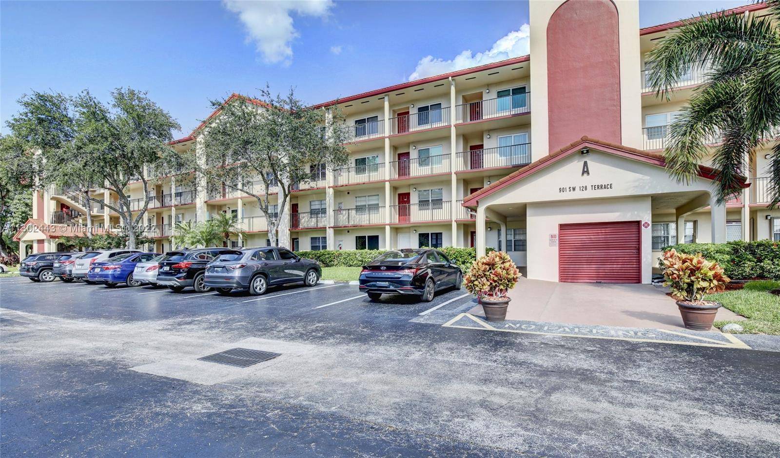 Pembroke Pines, FL 33027,901 SW 128th Ter #205A