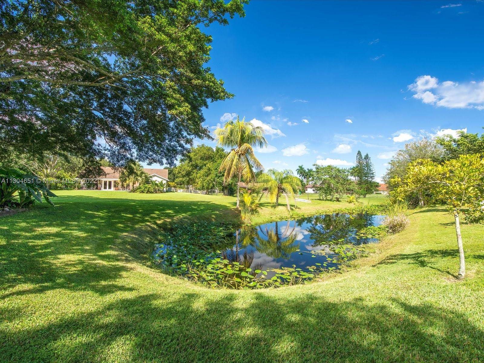 Davie, FL 33330,11200 SW 52nd St