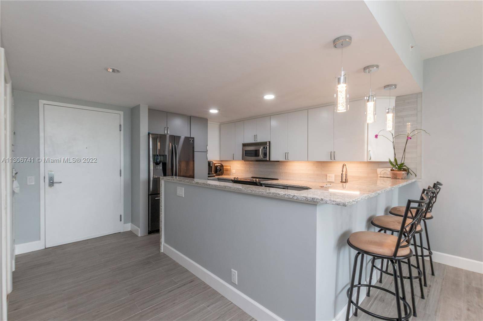 North Bay Village, FL 33141,7929 West Dr #402