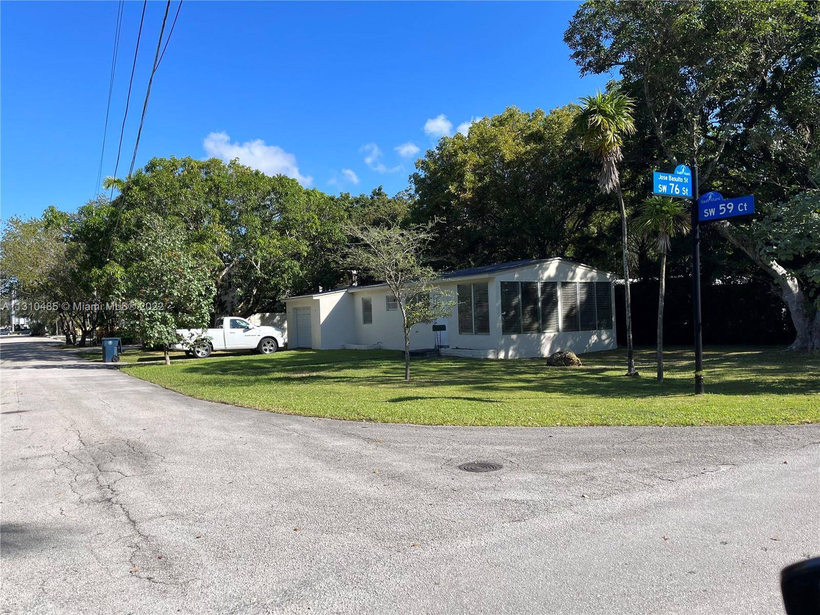 South Miami, FL 33143,5909 SW 76th St