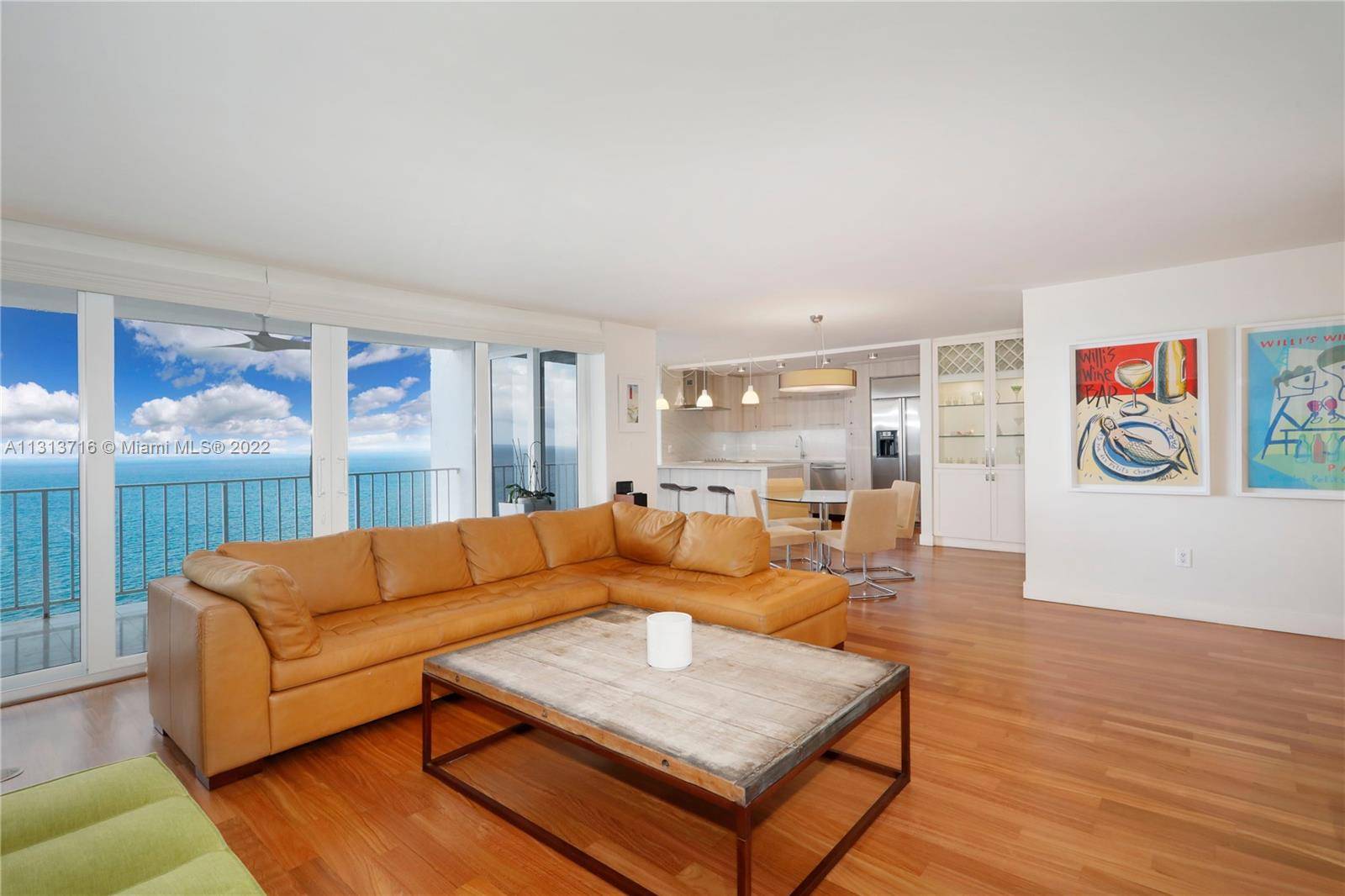 Key Biscayne, FL 33149,881 Ocean Dr #18B