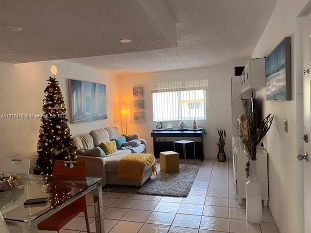 Miami, FL 33193,8270 SW 149th Ct #10-210