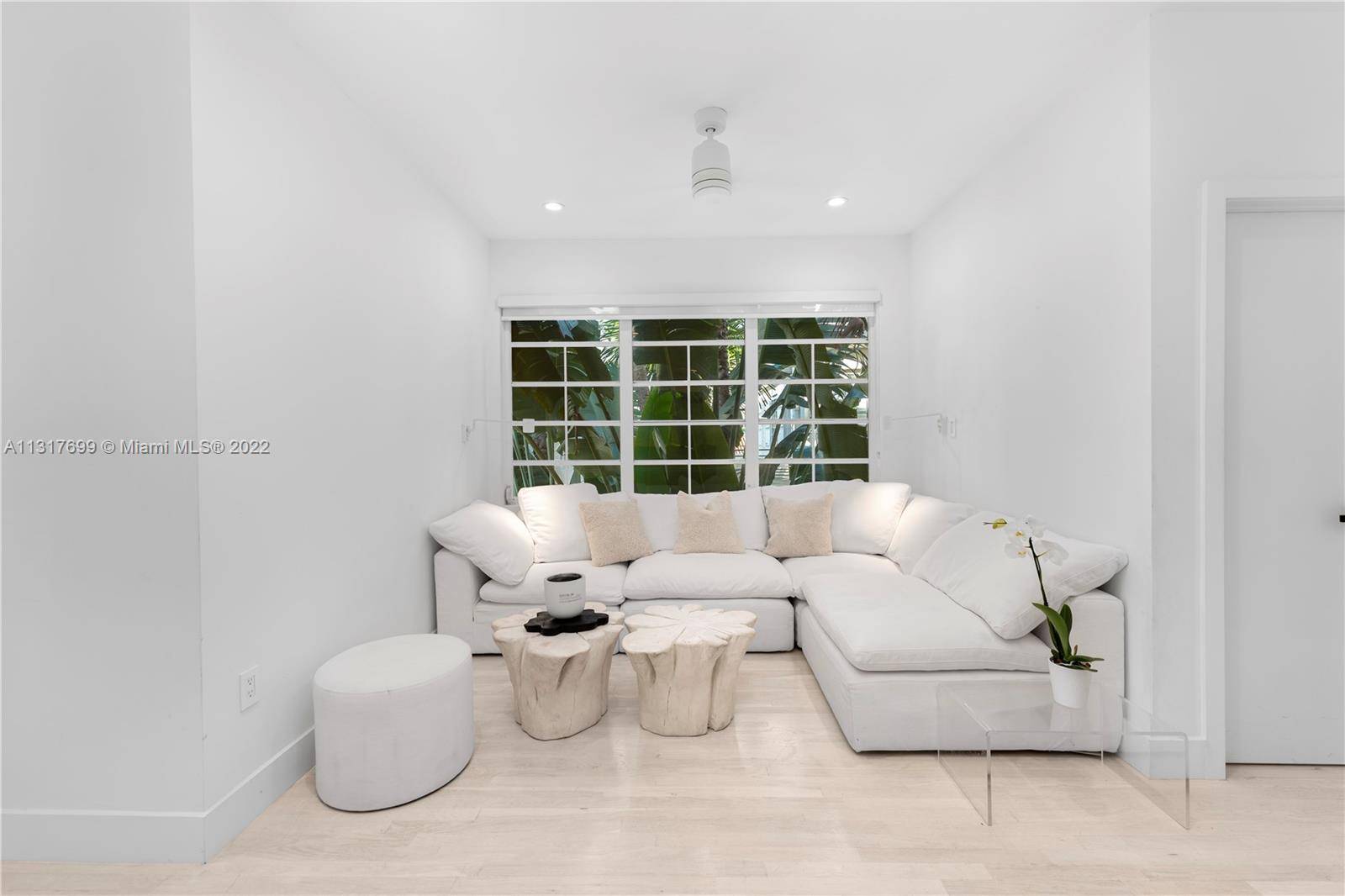 Miami Beach, FL 33139,1569 Michigan Ave #12
