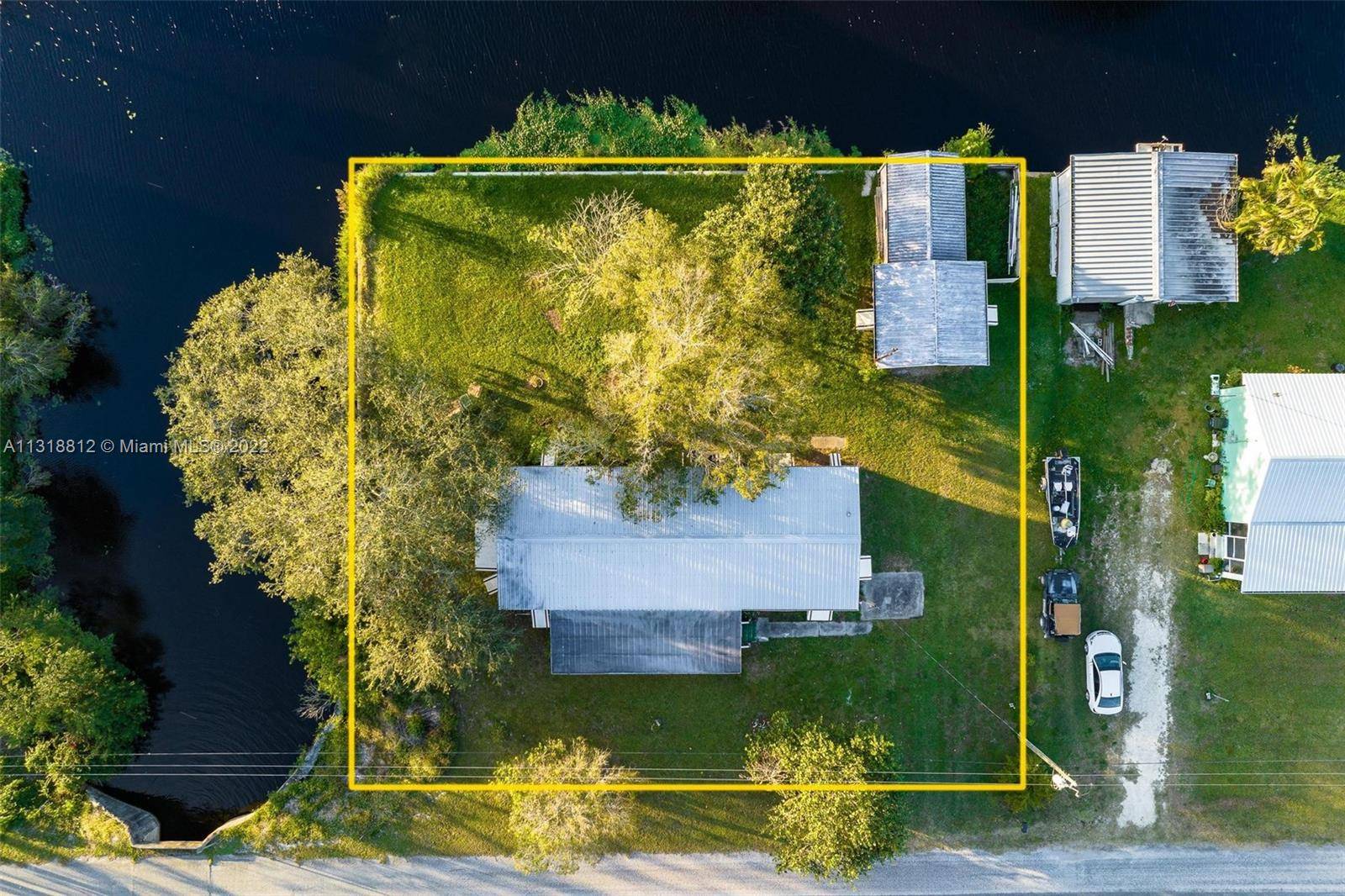 Moore Haven, FL 33471,1690 Riverside Dr